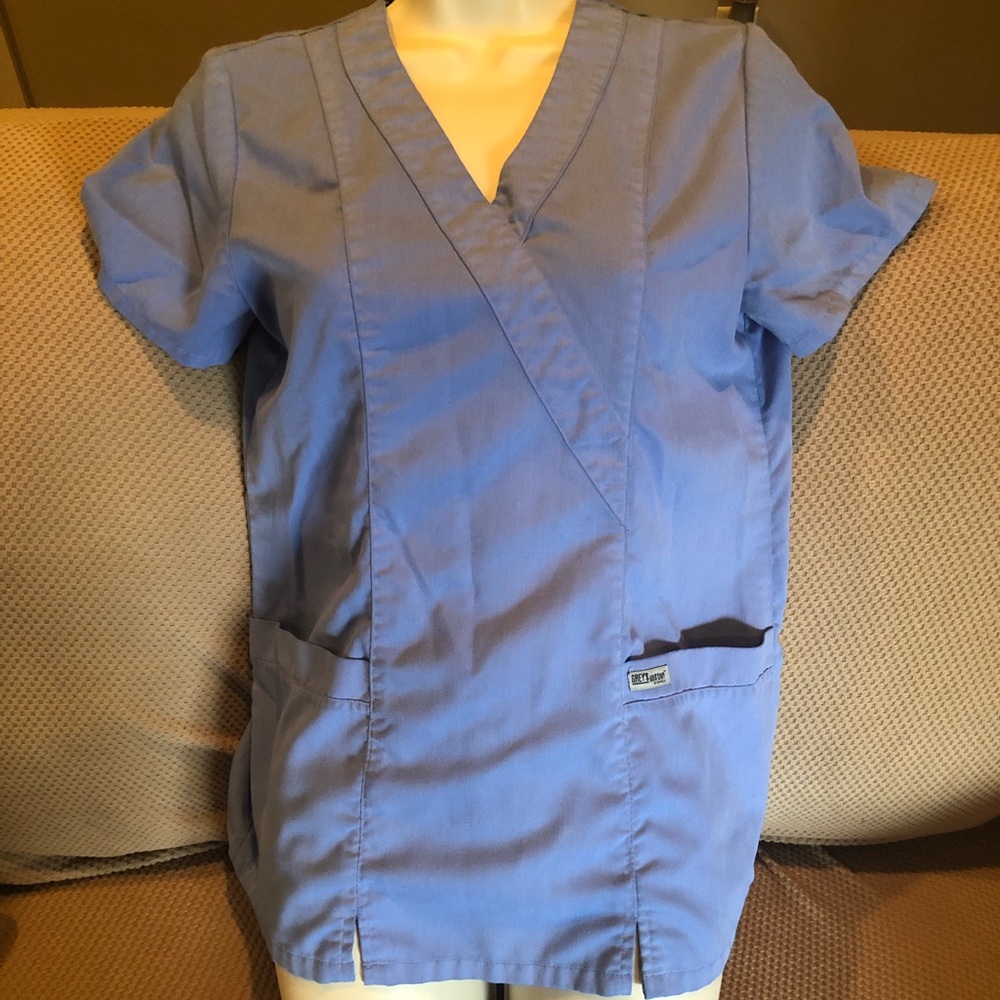 Scrub set